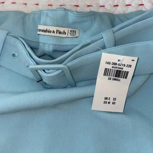 Abercrombie Belted Skort NWT - Picture 2 of 2